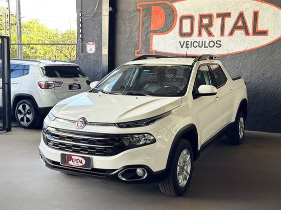 FIAT TORO 1.8 16V EVO FLEX FREEDOM AT6 FIAT TORO 1.8 16V EVO FLEX FREEDOM AT6
